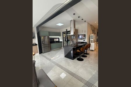 4_photo/94cf05683b.f621f7ce6007bef0-ATLAS-2546d0ad-db10-4f3a-b5da-35bdbf982133.jpg de casa à venda com 4 quartos, 350m² em Morada dos Pinheiros (Aldeia da Serra), Santana de Parnaíba