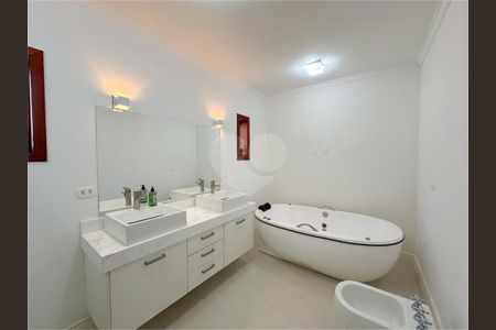 12_photo/94cf056951.61df383ebc62b81a-ATLAS-35c8a0ba-68fd-42fe-b7d2-3dcab4036982.jpg de casa à venda com 4 quartos, 300m² em Aldeia da Serra, Santana de Parnaíba