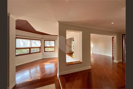 44_photo/94cf056951.61df383ebc62b81a-ATLAS-40e8c701-2fbb-45f7-9991-c3b8a1e3c3b1.jpg de casa à venda com 4 quartos, 300m² em Aldeia da Serra, Santana de Parnaíba