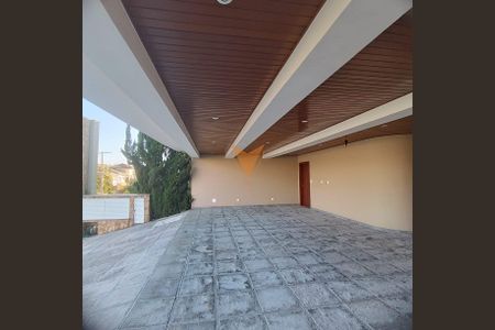 13_photo/94cf056a3b.1cbc3939b3da70f1-ATLAS-24e0d48a-b83e-4449-bf2b-67c9e40667c9.jpg de casa para alugar com 5 quartos, 575m² em Aldeia da Serra, Santana de Parnaíba