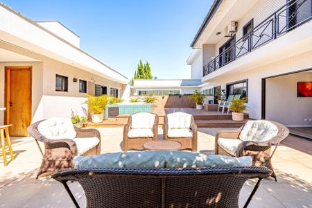 10_photo/94cf056b2d.93b8fa184532727f-ATLAS-637dee51-438d-4202-9472-a2961ba1f613.jpg de casa para alugar com 3 quartos, 340m² em Morada das Flores (Aldeia da Serra), Santana de Parnaíba