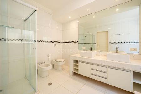 5_photo/94cf056b2d.93b8fa184532727f-ATLAS-d1fc34fa-c17e-4af1-94c5-3085ddc6cbac.jpg de casa para alugar com 3 quartos, 320m² em Morada das Flores (Aldeia da Serra), Santana de Parnaíba