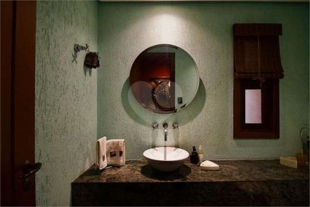 13_photo/94cf056c95.e1d2c46bde3eb79c-ATLAS-5d6e5f8a-b263-47bd-8253-76bb0e20bf0f.jpg de casa à venda com 7 quartos, 628m² em Aldeia da Serra, Barueri