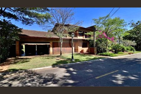 5_photo/94cf056c95.e1d2c46bde3eb79c-ATLAS-be8bf58a-00e7-4592-8291-be8fd9574388.jpg de casa à venda com 7 quartos, 628m² em Aldeia da Serra, Barueri