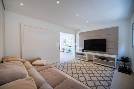 22_photo/94cf056ead.ceff8192393c33de-ATLAS-8e229127-8079-46ee-a1ef-c8d35f11f99a.jpg de casa à venda com 4 quartos, 437m² em Morada dos Pinheiros (Aldeia da Serra), Santana de Parnaíba