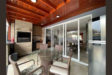 19_photo/94cf06e1fb.2fed7e95ddef69d8-ATLAS-76222f31-732a-46c0-bc22-5140de1b1d01.jpg de casa à venda com 4 quartos, 420m² em Roselândia, Cotia