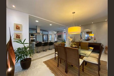 4_photo/94cf06e1fb.2fed7e95ddef69d8-ATLAS-7d4119c0-28b3-4e5b-94ba-1900082975bd.jpg de casa à venda com 4 quartos, 420m² em Roselândia, Cotia