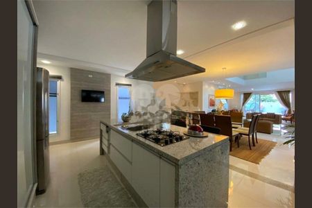 14_photo/94cf06e1fb.2fed7e95ddef69d8-ATLAS-81a54be9-024e-4b49-8976-0a4f034bdb8d.jpg de casa à venda com 4 quartos, 420m² em Roselândia, Cotia