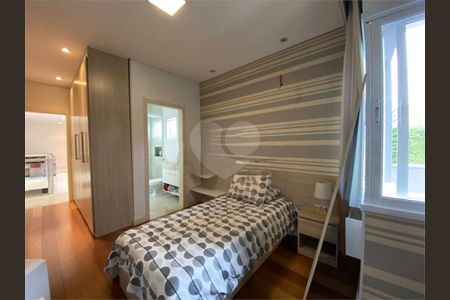 31_photo/94cf06e1fb.2fed7e95ddef69d8-ATLAS-95c5777f-138e-4e3f-8564-9067f177ac4b.jpg de casa à venda com 4 quartos, 420m² em Roselândia, Cotia