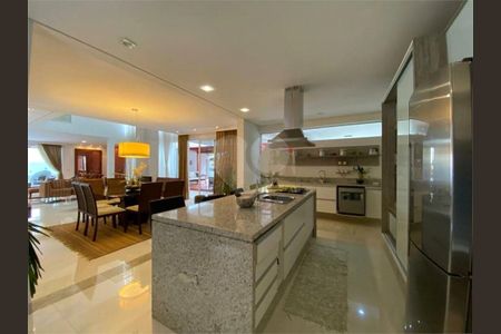 13_photo/94cf06e1fb.2fed7e95ddef69d8-ATLAS-fb9f215a-92d1-47b9-a7c0-7f61d7384e47.jpg de casa à venda com 4 quartos, 420m² em Roselândia, Cotia