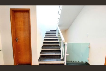 12_photo/94cf06e4bf.c446c2efacaedc0f-ATLAS-5662e2ac-493b-416a-a94e-a8e5e6f3d999.jpg de casa à venda com 3 quartos, 260m² em Roselândia, Cotia