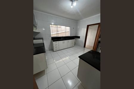 12_photo/94cf06e4bf.c446c2efacaedc0f-ATLAS-7bffbbfd-15ad-40cb-a352-32d3400ce339.jpg de casa à venda com 3 quartos, 50m² em Roselândia, Cotia