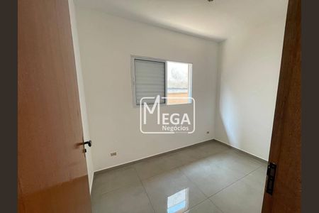 4_photo/94cf06fc5d.9b858b56d7bd4684-ATLAS-7132e562-2b08-4068-ae5e-4dbd29158abd.jpg de casa à venda com 2 quartos, 55m² em Chácara Roselândia, Cotia