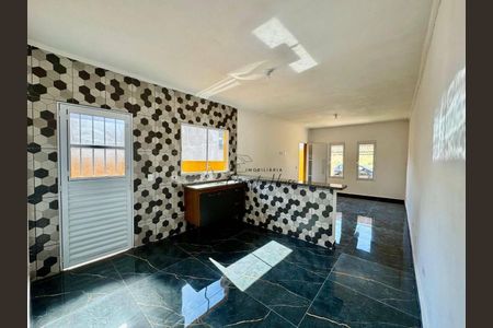 7_photo/94cf06fc69.9b858b56d7bd4684-ATLAS-e955a8c5-6175-49df-bef4-9dfd59c03987.jpg de casa à venda com 2 quartos, 69m² em Chácara Roselândia, Cotia