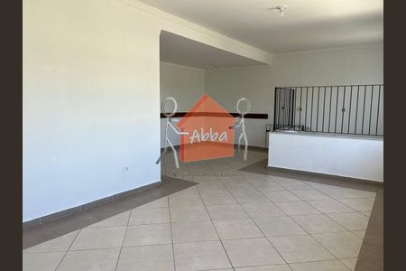 7_photo/94cf06fcb5.ceff8192393c33de-ATLAS-55a1b24e-4c17-49eb-9558-d96ddd6a685f.jpg de casa à venda com 3 quartos, 131m² em Roselândia, Cotia