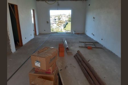 6_photo/94cf06fced.1987c265c069de70-ATLAS-d7daab9d-91de-4b4a-b9c3-cbe1e9ca5254.jpg de casa à venda com 3 quartos, 372m² em Roselândia, Cotia