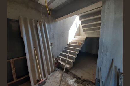 30_photo/94cf06fced.1987c265c069de70-ATLAS-e3735129-3d5c-4231-8459-42e5085e6444.jpg de casa à venda com 3 quartos, 372m² em Roselândia, Cotia