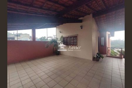 3_photo/94cf071081.8a734c1c2a3b006e-ATLAS-c2b92d25-c827-4774-9706-e91fbf460316.jpg de casa à venda com 3 quartos, 265m² em Chácara Vista Alegre, Cotia