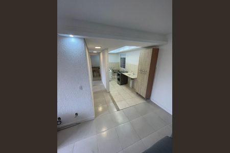 13_photo/94cf0713e1.ceff8192393c33de-ATLAS-a160d1ac-c854-4d14-b4b8-46fd6b2b1c3d.jpg de apartamento à venda com 2 quartos, 43m² em Roselândia, Cotia