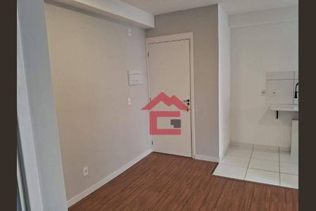 6_photo/94cf07147b.6cffc9c2db777e92-ATLAS-6b2a3f33-7007-4fa0-a6ca-6c87075ecc01.jpg de apartamento à venda com 2 quartos, 42m² em Roselândia, Cotia