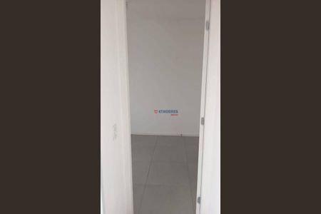 5_photo/94cf07184b.7bc78e4ed694e719-ATLAS-4b5ea9de-e779-40da-9e7b-f8aa554f00f5.jpg de apartamento à venda com 3 quartos, 85m² em Chácara Vista Alegre, Cotia