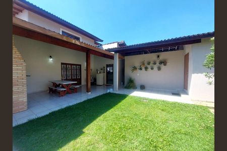 15_photo/94cf071a6f.07fb07773285f6be-ATLAS-b8773c35-9f7e-451a-a4e4-04a39b056fc6.jpg de casa à venda com 3 quartos, 1m² em Chácara Vista Alegre, Cotia