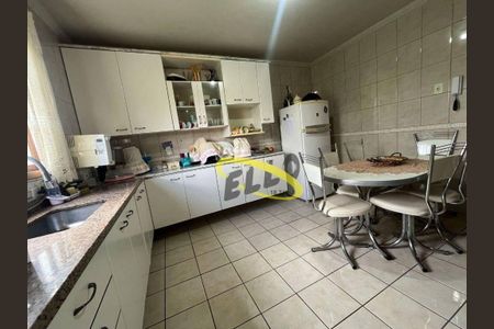 22_photo/94cf071ab7.8a734c1c2a3b006e-ATLAS-869a273f-34ec-4283-805e-88c3ac4e521d.jpg de casa à venda com 4 quartos, 265m² em Chácara Vista Alegre, Cotia