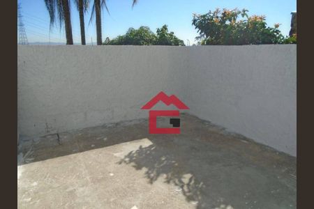 5_photo/94cf071bc9.6bc6d6e3d41508d6-ATLAS-1cfd964f-ea80-41ba-8d8d-7250acc3c7e5.jpg de casa à venda com 2 quartos, 90m² em Jardim Nova Vida, Cotia