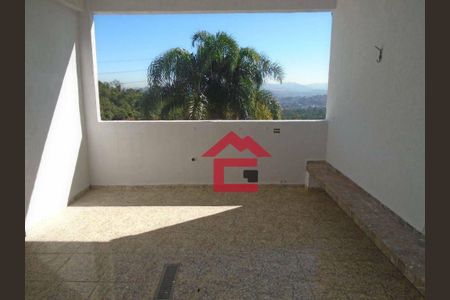 11_photo/94cf071bc9.6bc6d6e3d41508d6-ATLAS-f9acad41-0223-4f2d-8f76-e8e456a209e6.jpg de casa à venda com 2 quartos, 90m² em Jardim Nova Vida, Cotia
