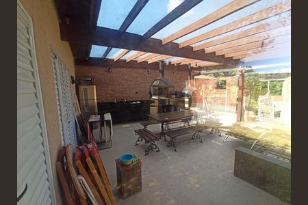 8_photo/94cf072443.6eef8bdd6999573e-ATLAS-51f4ece6-7b45-4e06-a7ed-1a090757a47a.jpg de casa à venda com 4 quartos, 380m² em Granja Caiapia, Cotia