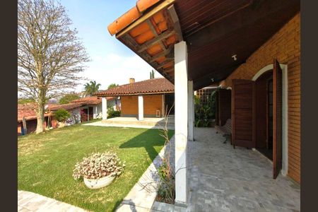 7_photo/94cf072471.dd72da75736ca14e-ATLAS-e9e3fe49-8054-4706-abed-fa3a995e4347.jpg de casa à venda com 4 quartos, 376m² em Granja Caiapia, Cotia