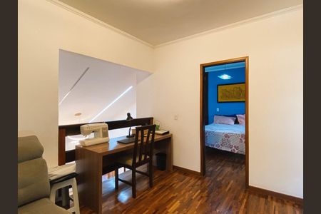 3_photo/94cf07247f.d55b36f64ebf45c1-ATLAS-0a7f7ab2-04b1-4d36-b296-7302d0c558b5.jpg de casa à venda com 6 quartos, 250m² em Granja Caiapia, Cotia