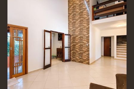 5_photo/94cf07247f.d55b36f64ebf45c1-ATLAS-97cf4af5-97ce-4ffe-a4c7-6c4a69d5ce02.jpg de casa à venda com 6 quartos, 250m² em Granja Caiapia, Cotia