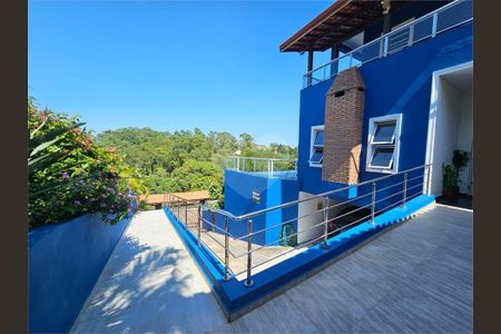 8_photo/94cf072599.e100dba37721dde7-ATLAS-896a06e6-95f9-4b41-8a8b-ad7403bf48ec.jpg de casa à venda com 3 quartos, 376m² em Granja Caiapia, Cotia