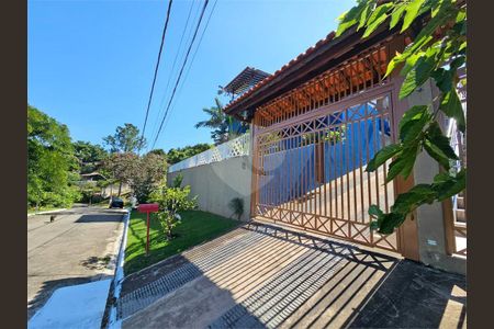 6_photo/94cf072599.e100dba37721dde7-ATLAS-d341f51c-0328-4ea6-ac2f-c2be0feec20b.jpg de casa à venda com 3 quartos, 376m² em Granja Caiapia, Cotia