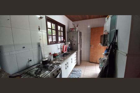 11_photo/94cf072711.d70e7eae2b930113-ATLAS-efc42d2d-ac3f-4ba7-b23d-29f25c39c25c.jpg de casa de condomínio à venda com 3 quartos, 208m² em Colinas de São Fernando, Cotia