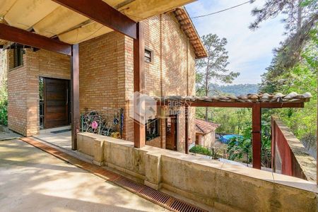 10_photo/94cf07272f.ceff8192393c33de-ATLAS-084fd86d-b977-4bc4-83fb-4d37fbf3ae8e.jpg de casa à venda com 4 quartos, 250m² em Colinas de São Fernando, Cotia