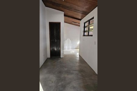 6_photo/94cf07274b.ac59da683d20aab1-ATLAS-e9091443-051f-443c-afff-4f2ec31949e7.jpg de casa à venda com 3 quartos, 240m² em Pitas, Cotia