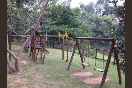 11_photo/94cf072eff.2c15601846e0cf59-ATLAS-b541e217-3b99-46f3-a607-9d3c41aa8d26.jpg de casa de condomínio à venda com 3 quartos, 330m² em Granja Caiapia, Cotia