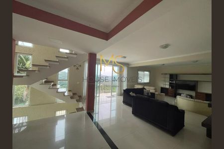 4_photo/94cf072eff.2c15601846e0cf59-ATLAS-bff250d3-9074-4b26-a9c4-9df77f3c5c8f.jpg de casa de condomínio à venda com 3 quartos, 330m² em Granja Caiapia, Cotia