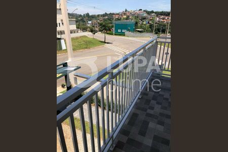 5_photo/94cf072f07.cba3da746242e602-ATLAS-49682ac3-cfc0-482f-b5fa-2944e356e7e6.jpg de casa à venda com 3 quartos, 140m² em Pitas, Cotia