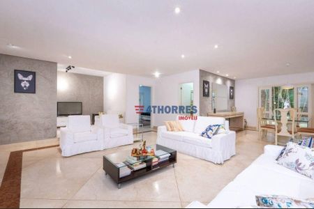 5_photo/94cf072f0d.e3da74daae84817a-ATLAS-18c98a9b-0174-450d-9ab0-a1f1ba0f14fa.jpg de casa à venda com 6 quartos, 387m² em Granja Caiapia, Cotia