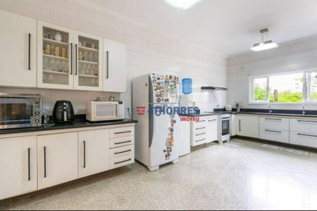 7_photo/94cf072f0d.e3da74daae84817a-ATLAS-ca135811-9f4d-49e8-91dd-708a16ece1ce.jpg de casa à venda com 6 quartos, 387m² em Granja Caiapia, Cotia