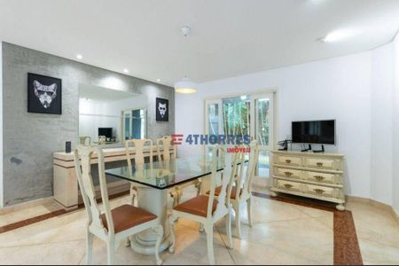 4_photo/94cf072f0d.e3da74daae84817a-ATLAS-ede6ff43-7277-4daa-bb95-9c16834d2c33.jpg de casa à venda com 6 quartos, 387m² em Granja Caiapia, Cotia