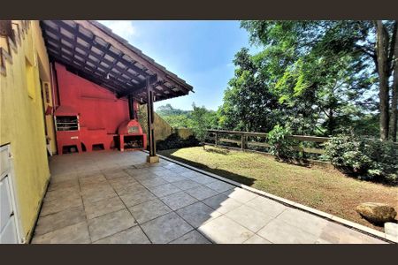 11_photo/94cf072f17.1deccb13cbfcf316-ATLAS-be4c4ecc-b5fa-4c4c-99a2-6fb435581499.jpg de casa à venda com 3 quartos, 140m² em Granja Caiapia, Cotia