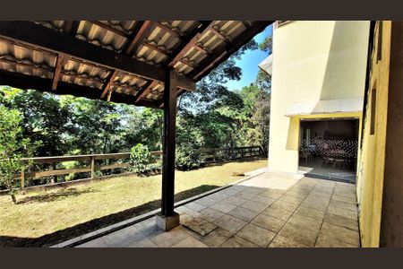 3_photo/94cf072f17.1deccb13cbfcf316-ATLAS-d3a0f807-76a2-4148-a8c6-e4326513893c.jpg de casa à venda com 3 quartos, 140m² em Granja Caiapia, Cotia