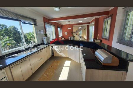 11_photo/94cf072f1f.470e3b4ecc8ee2ef-ATLAS-5e75d3e7-d265-483d-afc4-90ca4c5fdd1e.jpg de casa de condomínio à venda com 3 quartos, 320m² em Granja Caiapia, Cotia