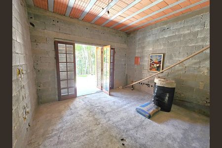 3_photo/94cf0731ef.4cea1a0b3f6bbd2f-ATLAS-0030ef46-7a59-4e0f-a1e4-bd91a73c4893.jpg de casa à venda com 2 quartos, 234m² em Granja Carneiro Viana, Cotia