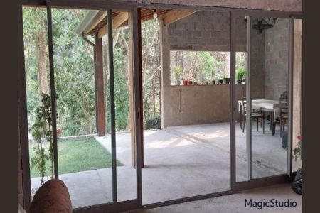 7_photo/94cf0731f3.bdf1def5ceb5107f-ATLAS-77b3dda2-e303-4c55-bab3-72401b78f2c4.jpg de casa à venda com 4 quartos, 200m² em Granja Carneiro Viana, Cotia