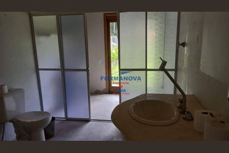 5_photo/94cf073569.effc73c8c58abb54-ATLAS-1eeb17a4-2652-4ee0-8560-a8ff0d90c4b7.jpg de casa à venda com 3 quartos, 900m² em Jardim Caiapia, Cotia